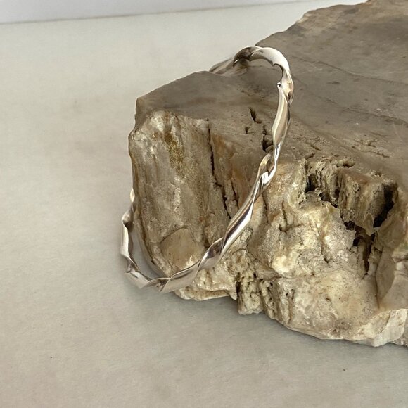 Sterling Silver 925 Twisted Round Bangle Bracelet Size 7.75" - Picture 16 of 16